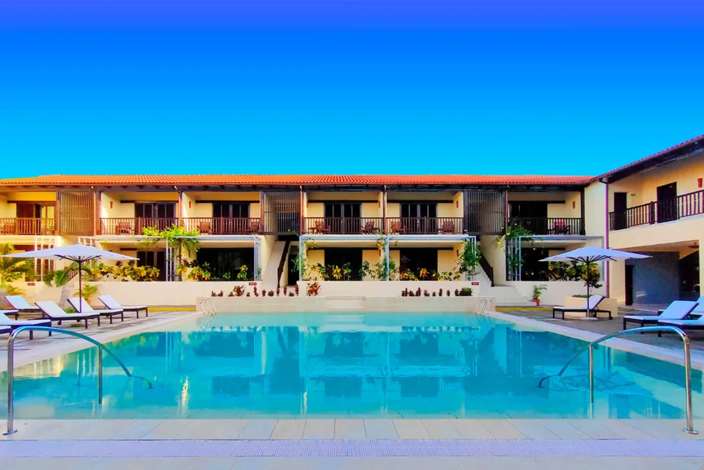pool-view